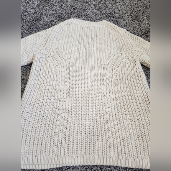 Banana Republic Cream Knit Top Size S - Picture 5 of 9